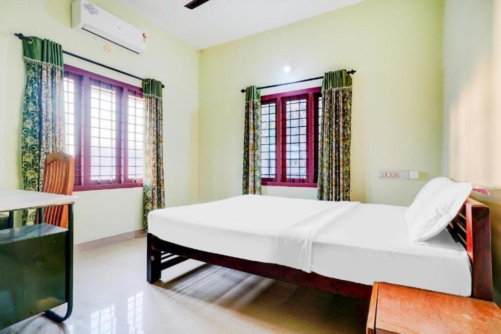 Shalom Palace Kochi Exterior foto